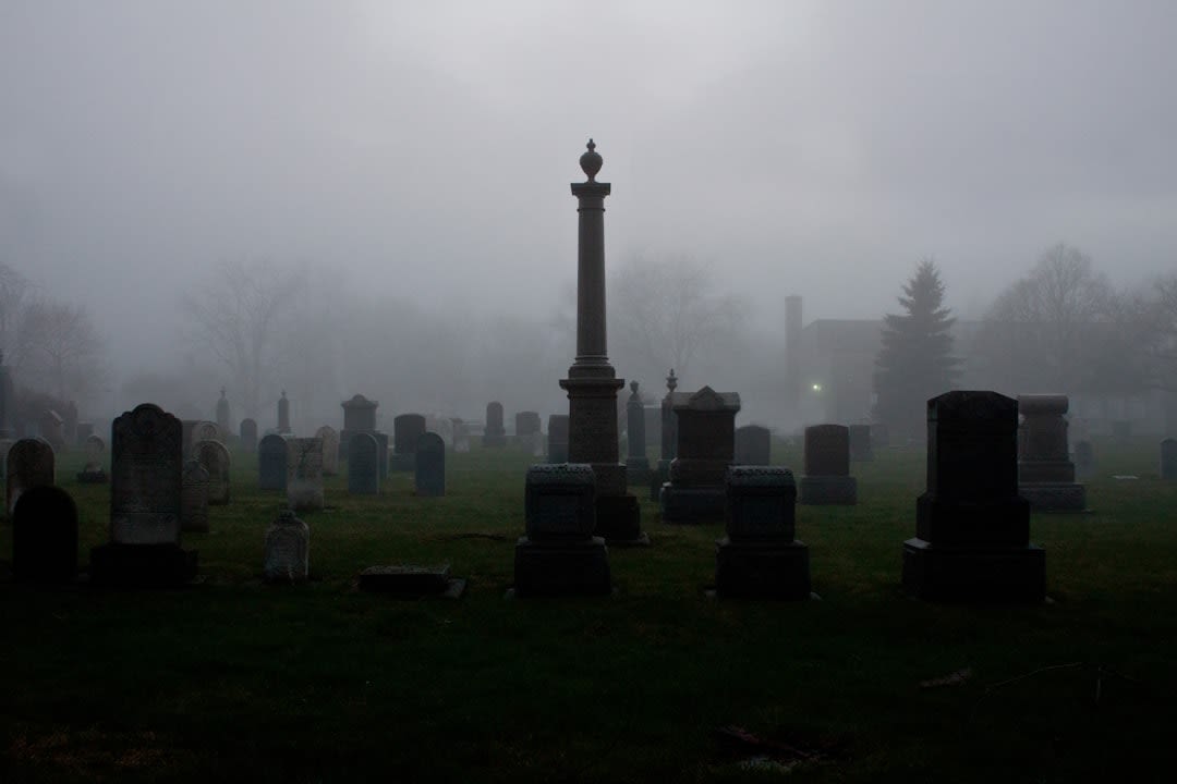 What To Say When Visitinga Grave